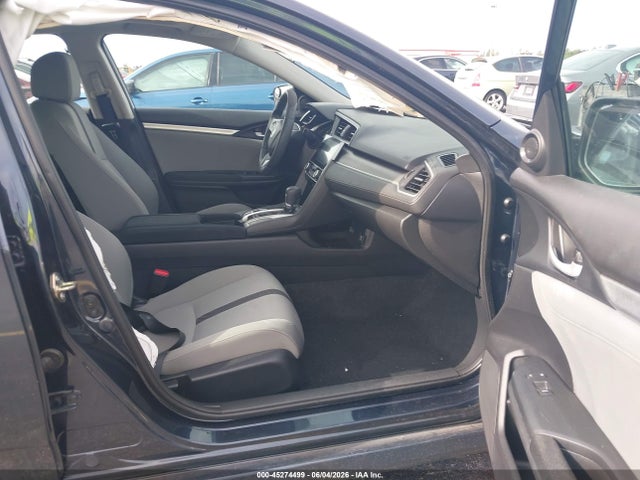 Продажа на аукционе авто 2018 Honda Civic Ex, vin: 19XFC2F76JE031666, номер лота: 45274499