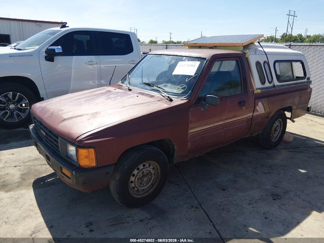 Продажа на аукционе авто 1986 Toyota Pickup 1/2 Ton Rn50, vin: JT4RN50R9G0109863, номер лота: 45274502