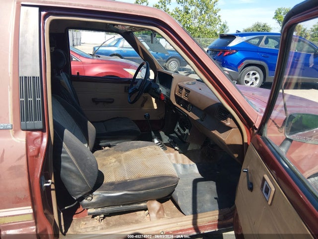 Продажа на аукционе авто 1986 Toyota Pickup 1/2 Ton Rn50, vin: JT4RN50R9G0109863, номер лота: 45274502