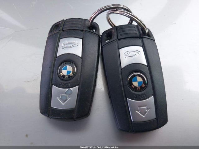 45274531 :رقم المزاد ، WBAVC53558FZ85564 vin ، 2008 Bmw 328i مزاد بيع
