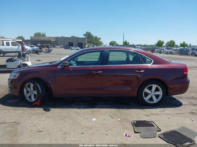 2012 Volkswagen Passat 2.5l Se მანქანა იყიდება აუქციონზე, vin: 1VWBP7A36CC081527, აუქციონის ნომერი: 45274619