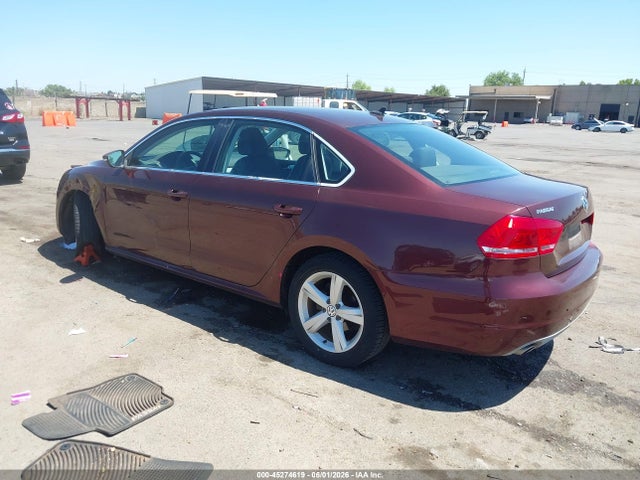 2012 Volkswagen Passat 2.5l Se მანქანა იყიდება აუქციონზე, vin: 1VWBP7A36CC081527, აუქციონის ნომერი: 45274619