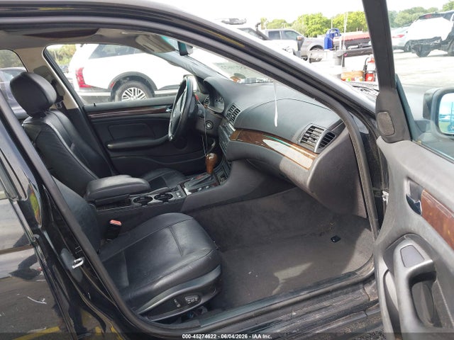 45274622 :رقم المزاد ، WBAEV33404KR27935 vin ، 2004 Bmw 325i مزاد بيع