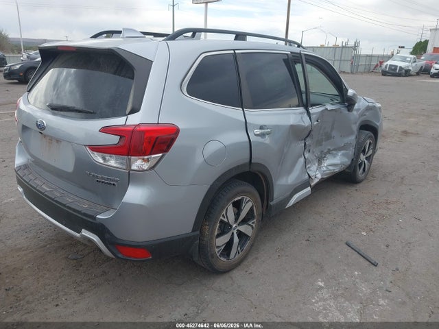 Subaru Forester Touring 2019 JF2SKAWC8KH412313 Image 4