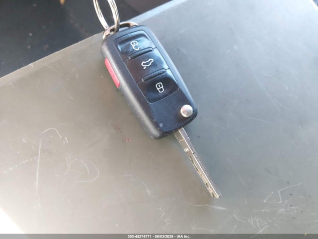 Продаж на аукціоні авто 2015 Volkswagen Beetle 1.8t, vin: 3VWJ07AT1FM617304, номер лоту: 45274771
