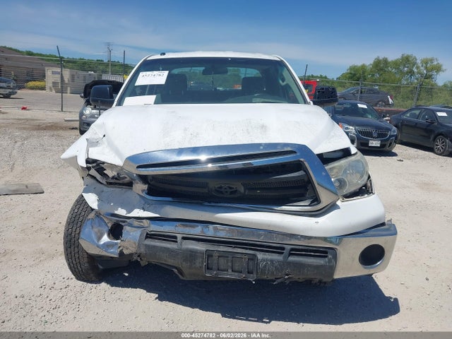 45274782 :رقم المزاد ، 5TFUM5F13BX021891 vin ، 2011 Toyota Tundra Grade 4.6l V8 مزاد بيع