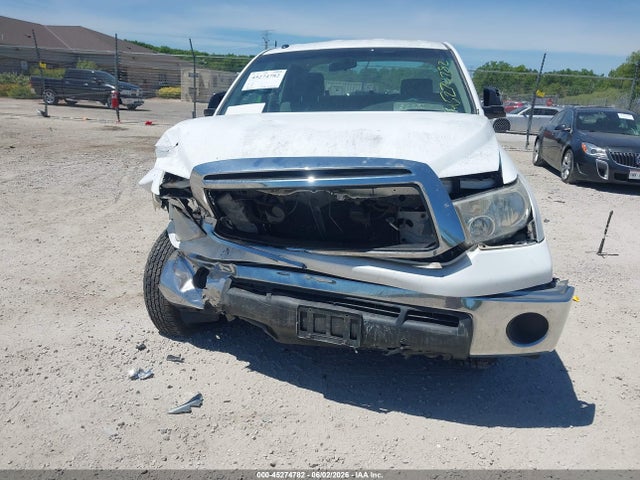 45274782 :رقم المزاد ، 5TFUM5F13BX021891 vin ، 2011 Toyota Tundra Grade 4.6l V8 مزاد بيع