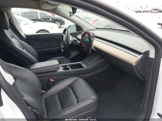 2022 Tesla Model Y Long Range Dual Motor All-wheel Drive მანქანა იყიდება აუქციონზე, vin: 7SAYGDEE3NF433723, აუქციონის ნომერი: 45274844