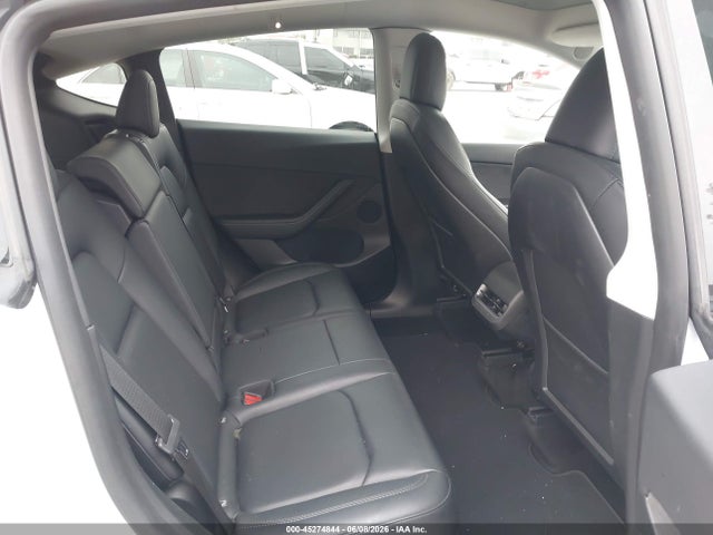 2022 Tesla Model Y Long Range Dual Motor All-wheel Drive მანქანა იყიდება აუქციონზე, vin: 7SAYGDEE3NF433723, აუქციონის ნომერი: 45274844