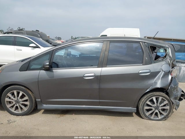45274849 :رقم المزاد ، JHMGE8H50DC031654 vin ، 2013 Honda Fit Sport مزاد بيع