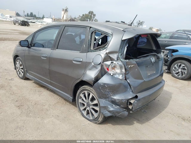 45274849 :رقم المزاد ، JHMGE8H50DC031654 vin ، 2013 Honda Fit Sport مزاد بيع