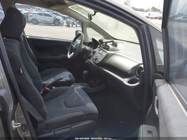 45274849 :رقم المزاد ، JHMGE8H50DC031654 vin ، 2013 Honda Fit Sport مزاد بيع
