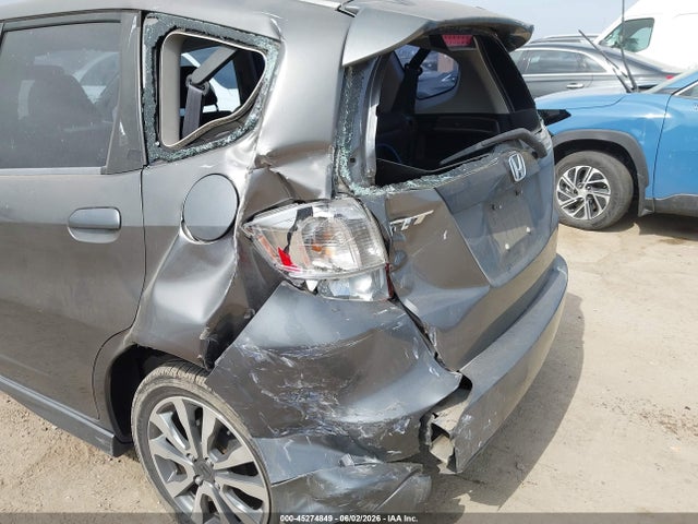 45274849 :رقم المزاد ، JHMGE8H50DC031654 vin ، 2013 Honda Fit Sport مزاد بيع