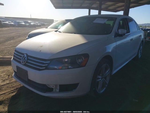 2014 Volkswagen Passat 1.8t Se მანქანა იყიდება აუქციონზე, vin: 1VWBT7A35EC037680, აუქციონის ნომერი: 45274901