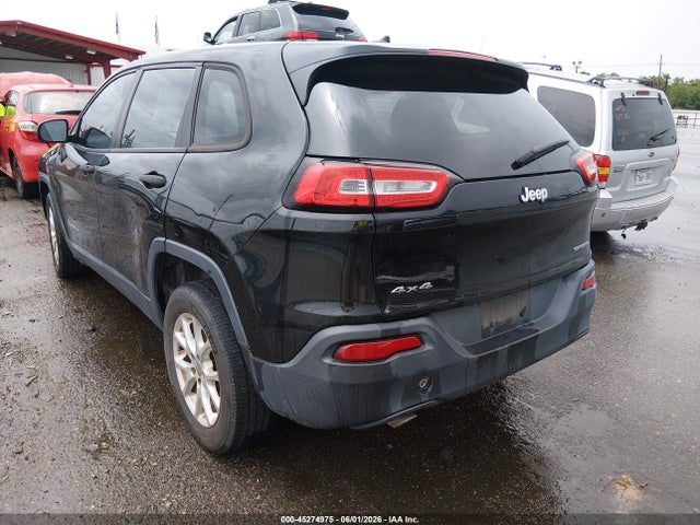 1C4PJMAB5FW564235 Jeep Cherokee Sport