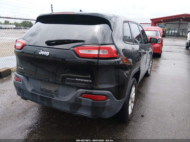 1C4PJMAB5FW564235 Jeep Cherokee Sport