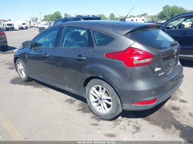Ford FOCUS SE 2015 1FADP3K2XFL350942 Image 3