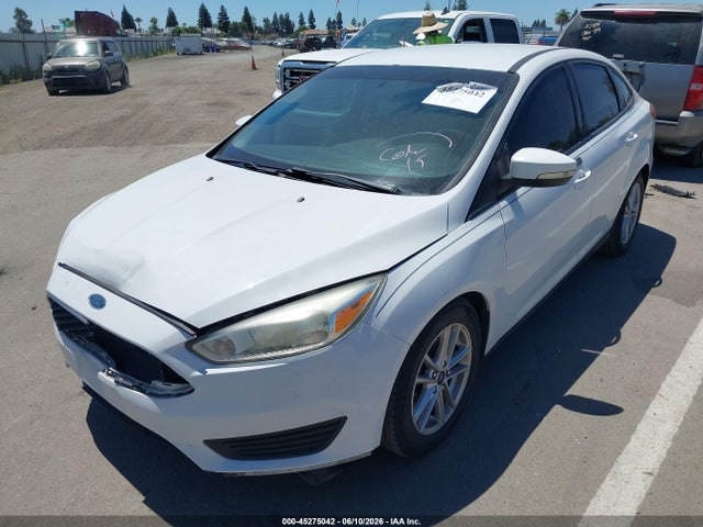 Ford FOCUS SE 2016 1FADP3F2XGL336325 Image 2