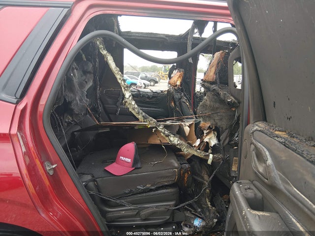 45275096 :رقم المزاد ، 1GKS2DKL9NR165313 vin ، 2022 Gmc Yukon 4wd Denali مزاد بيع