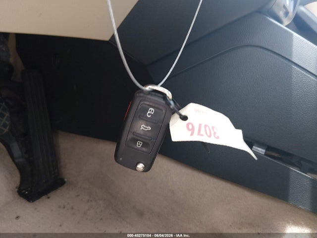 45275104 :رقم المزاد ، 3VWLX7AJ4DM256277 vin ، 2013 Volkswagen Jetta 2.5l Sel مزاد بيع