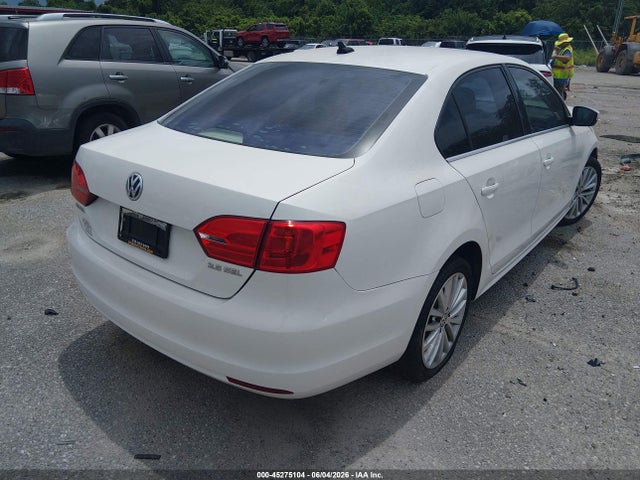 45275104 :رقم المزاد ، 3VWLX7AJ4DM256277 vin ، 2013 Volkswagen Jetta 2.5l Sel مزاد بيع