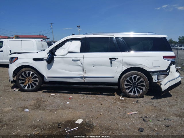 5LMJJ3LT4NEL16335 Lincoln Navigator Reserve L