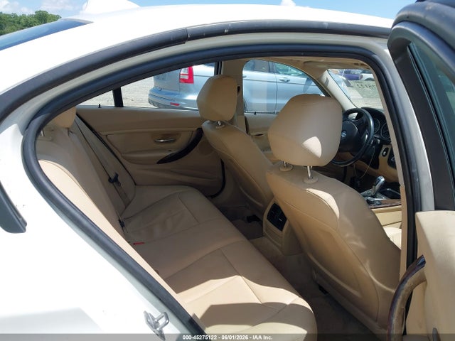 Продаж на аукціоні авто 2014 Bmw 320i, vin: WBA3B1C5XEK134012, номер лоту: 45275122