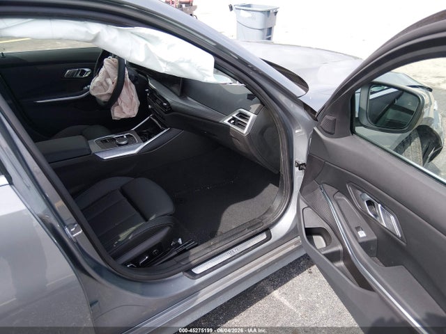 45275199 :رقم المزاد ، 3MW69CW06S8F34165 vin ، 2025 Bmw 330i مزاد بيع