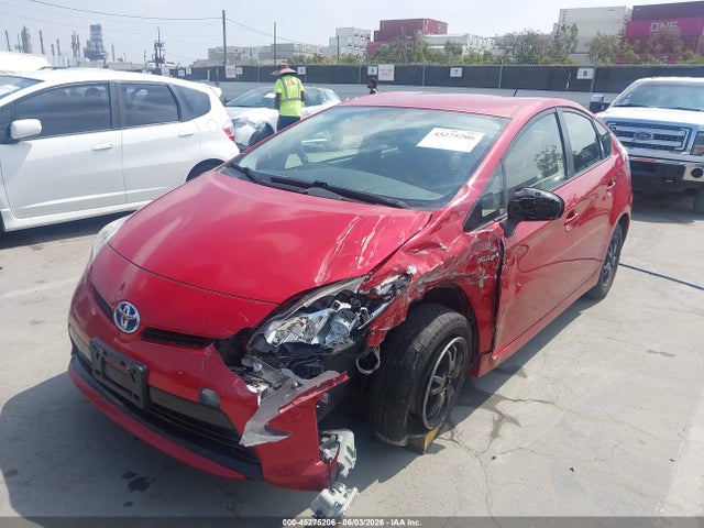Toyota Prius Four 2014 JTDKN3DU0E1757829 Image 2