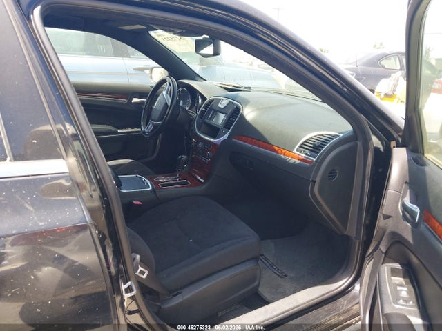 Продажа на аукционе авто 2012 Chrysler 300, vin: 2C3CCAAG7CH117732, номер лота: 45275323