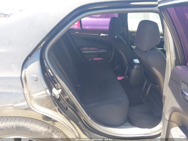 Продажа на аукционе авто 2012 Chrysler 300, vin: 2C3CCAAG7CH117732, номер лота: 45275323