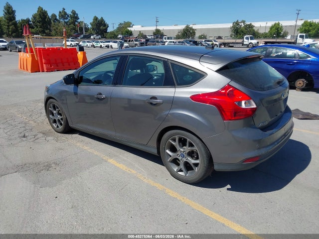 Ford FOCUS SE 2014 1FADP3K27EL123657 Image 3