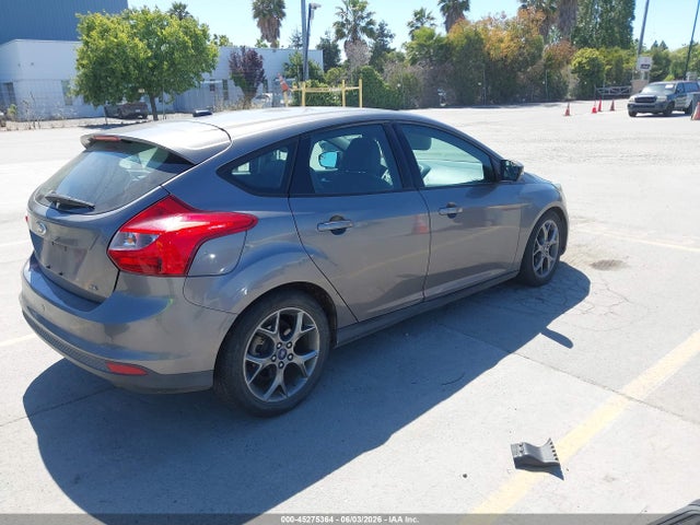 Ford FOCUS SE 2014 1FADP3K27EL123657 Image 4