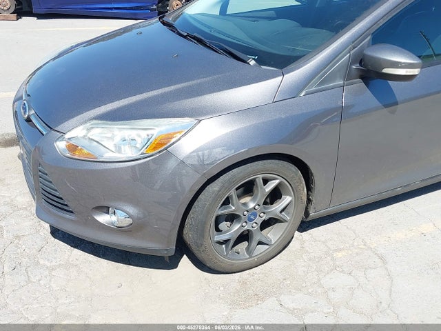 Ford FOCUS SE 2014 1FADP3K27EL123657 Image 6