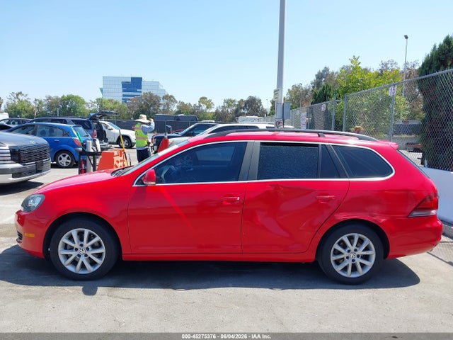 45275376 :رقم المزاد ، 3VWPP7AJ1EM605365 vin ، 2014 Volkswagen Jetta Sportwagen 2.5l Se مزاد بيع
