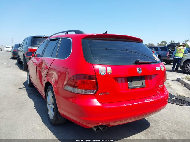 45275376 :رقم المزاد ، 3VWPP7AJ1EM605365 vin ، 2014 Volkswagen Jetta Sportwagen 2.5l Se مزاد بيع
