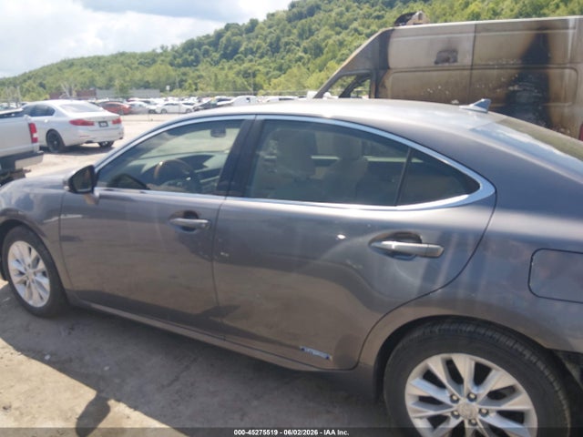 45275519 :رقم المزاد ، JTHBW1GG2E2059318 vin ، 2014 Lexus Es 300h مزاد بيع
