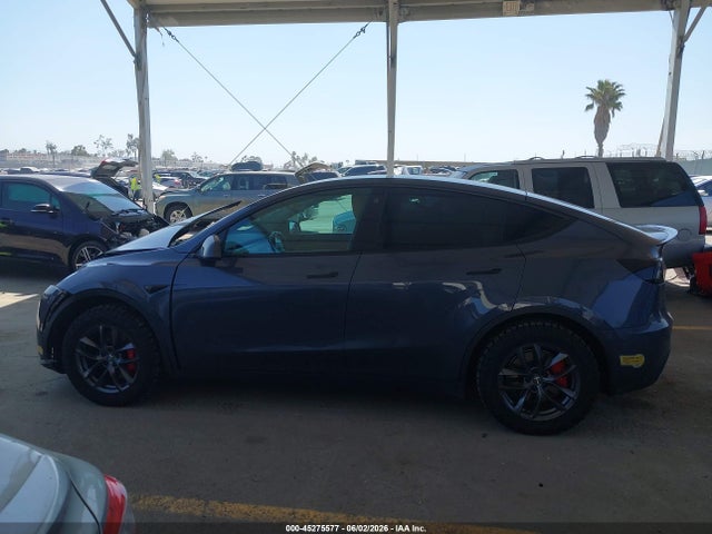 45275577 :رقم المزاد ، 7SAYGDEFXNF468378 vin ، 2022 Tesla Model Y Performance Dual Motor All-wheel Drive مزاد بيع