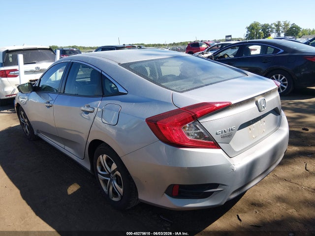 Honda Civic Lx 2017 2HGFC2F52HH570462 Image 3