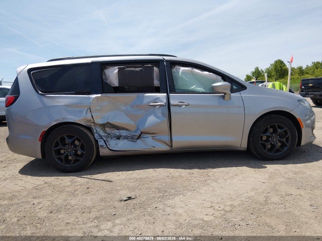 Продаж на аукціоні авто 2018 Chrysler Pacifica Touring L, vin: 2C4RC1BG0JR174852, номер лоту: 45275629
