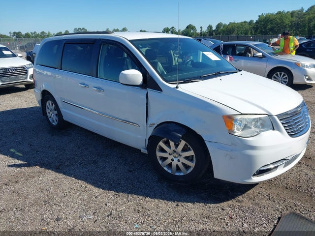 Продаж на аукціоні авто 2015 Chrysler Town & Country Touring, vin: 2C4RC1BG1FR638206, номер лоту: 45275736