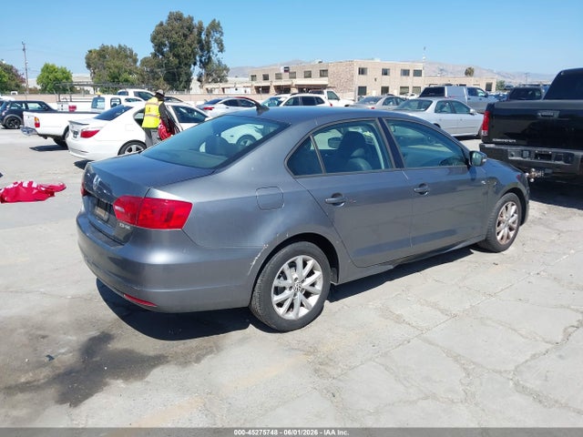 2011 Volkswagen Jetta 2.5l Se მანქანა იყიდება აუქციონზე, vin: 3VWDZ7AJ0BM323517, აუქციონის ნომერი: 45275748