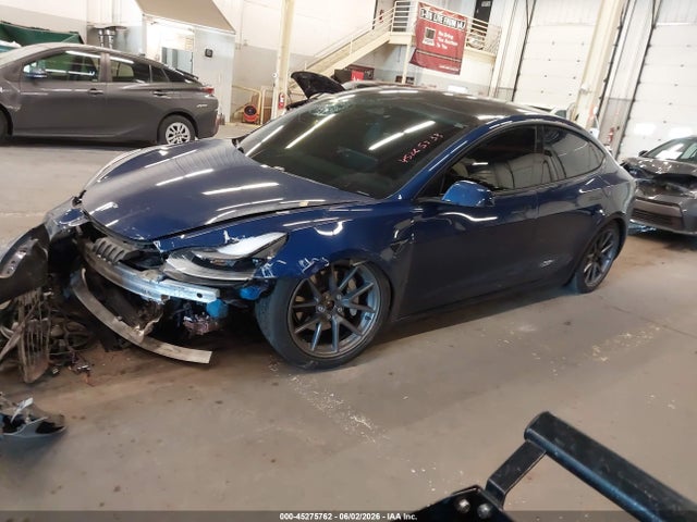 Tesla Model 3 Long Range 2021 5YJ3E1EB4MF995467 Image 2