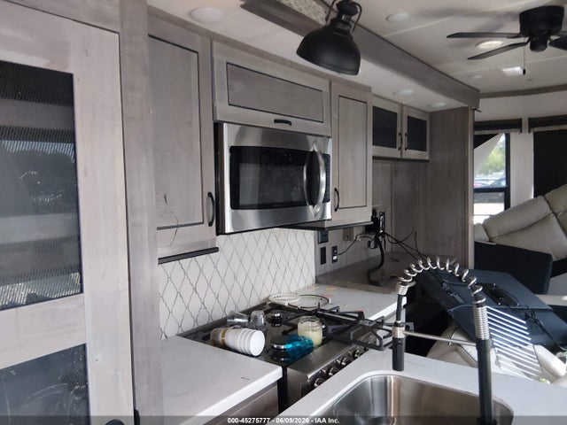 Aukcja sprzedaży 2021 Forest River Cedar Creek Cottage Travel Trailer, vin: 4X4TCRS26MS226717, numer aukcji: 45275777