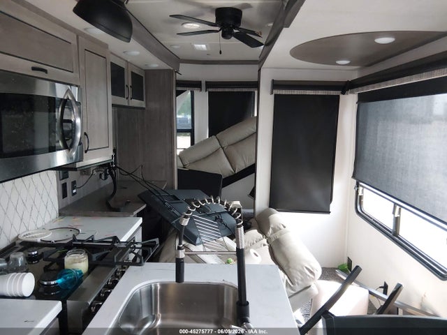 Aukcja sprzedaży 2021 Forest River Cedar Creek Cottage Travel Trailer, vin: 4X4TCRS26MS226717, numer aukcji: 45275777