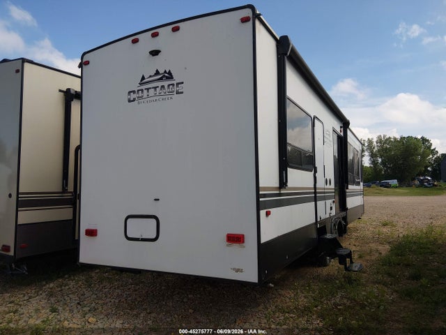 Aukcja sprzedaży 2021 Forest River Cedar Creek Cottage Travel Trailer, vin: 4X4TCRS26MS226717, numer aukcji: 45275777
