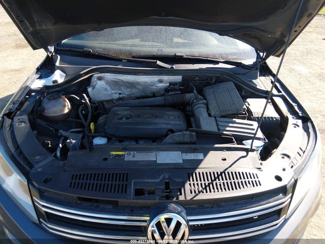 Продажа на аукционе авто 2016 Volkswagen Tiguan S, vin: WVGBV7AX5GW587782, номер лота: 45275844