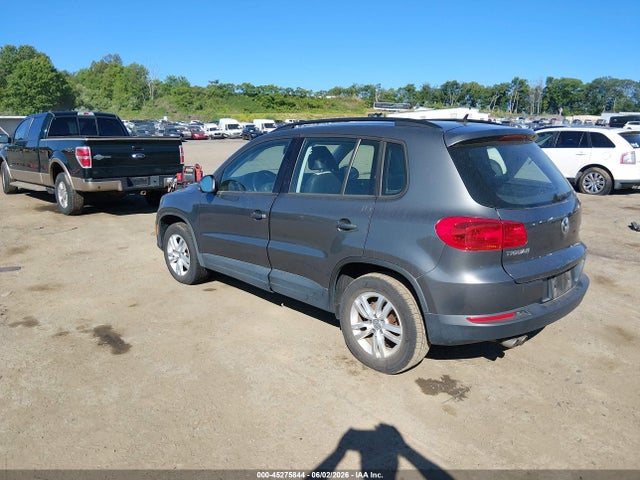 Продажа на аукционе авто 2016 Volkswagen Tiguan S, vin: WVGBV7AX5GW587782, номер лота: 45275844