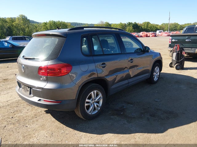 Продажа на аукционе авто 2016 Volkswagen Tiguan S, vin: WVGBV7AX5GW587782, номер лота: 45275844