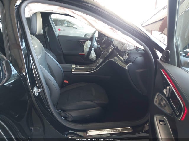 W1KAF8AB5TR309695 Mercedes-Benz Amg C 63 S E Performance